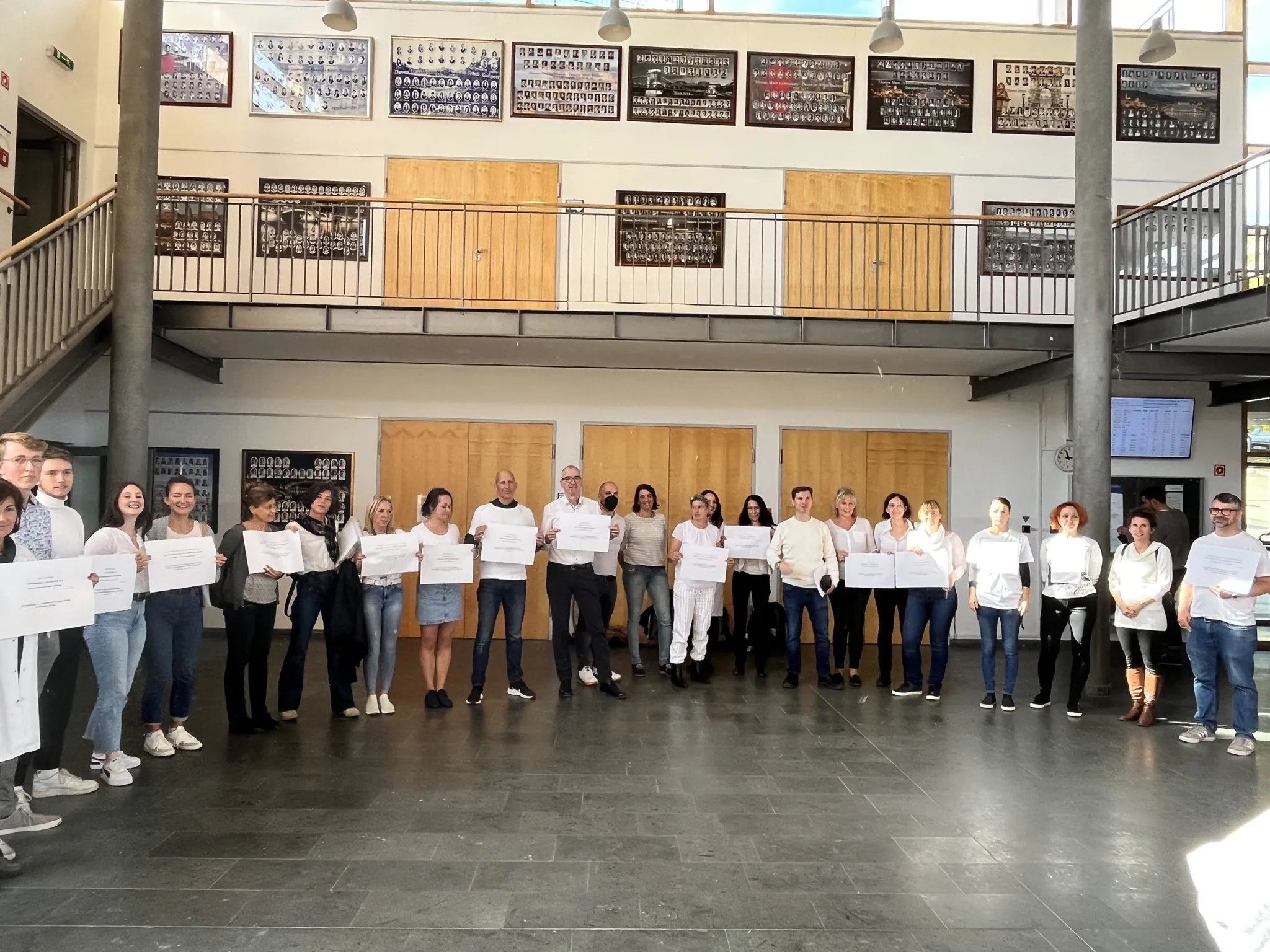 wir stehen fur solidaritat